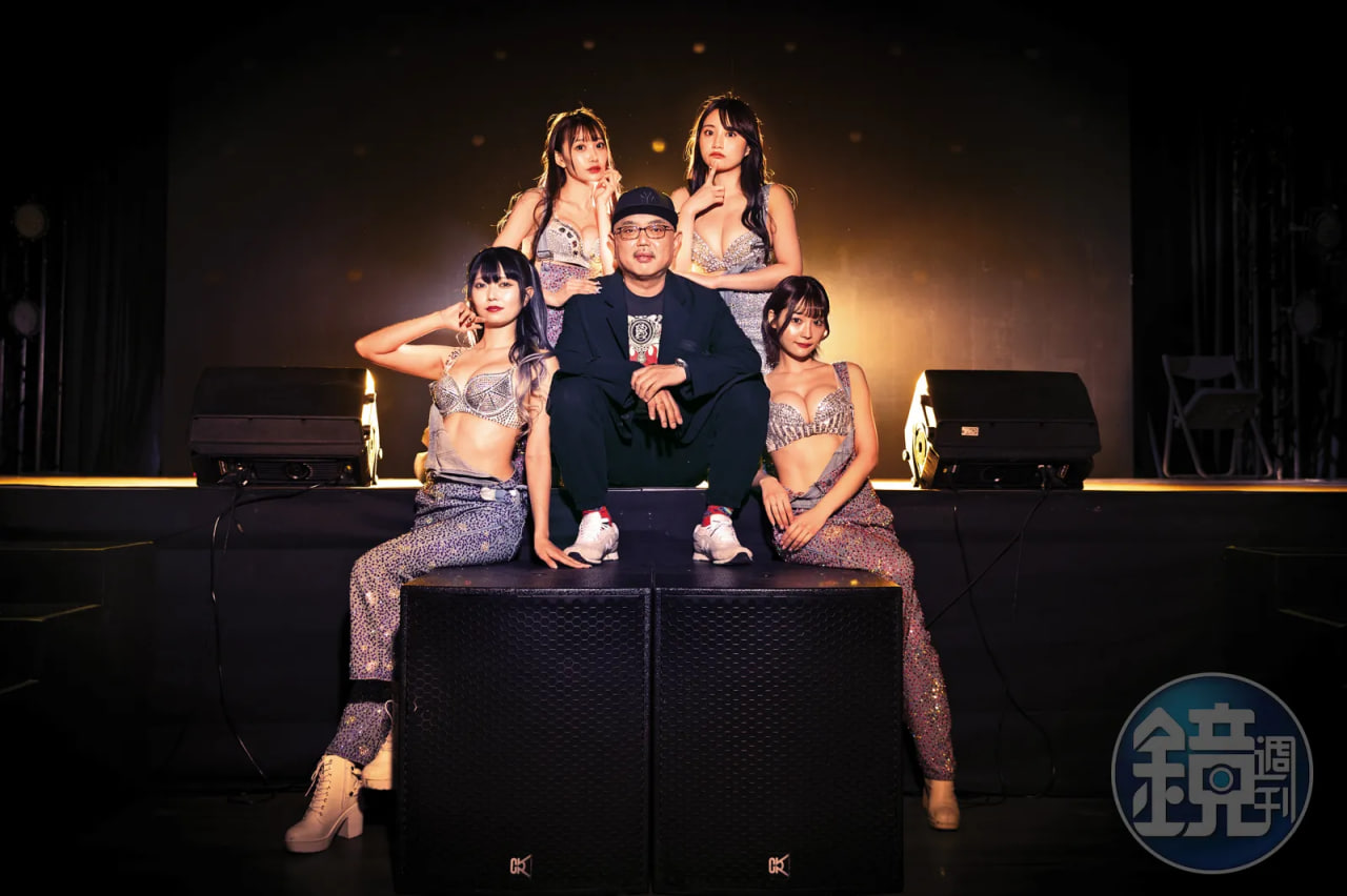 สาวงามสุดเซ็กซี่ 63 ANGEL เปิดตัวโชว์ใหม่ที่ไต้หวัน สร้างกระแสในตลาดบันเทิงผู้ใหญ่
